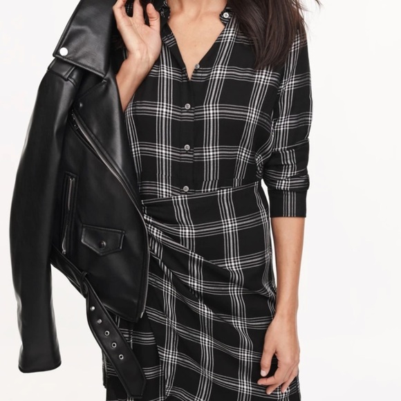 UNTUCKit Devon Plaid Shirt Dress 6 - Picture 4 of 14